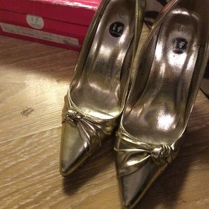 If Carrini Gold 5 1/2 Heals